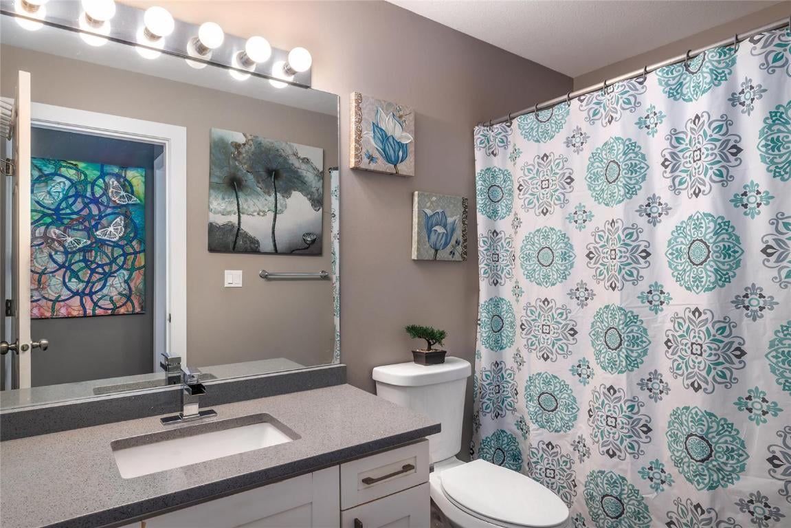 1139 Caledonia Wy