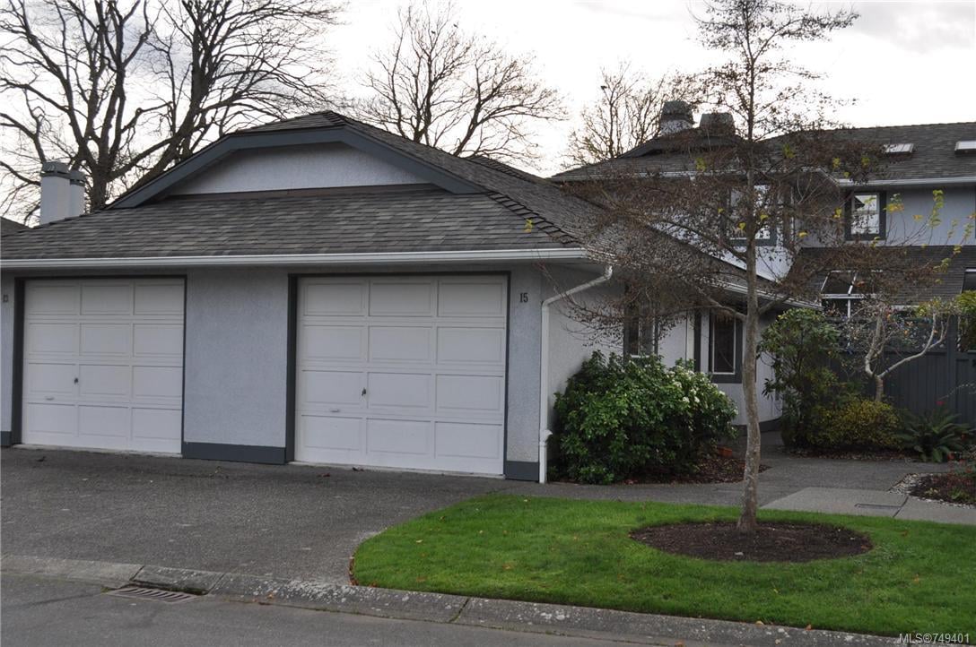 15-5110 Cordova Bay Rd