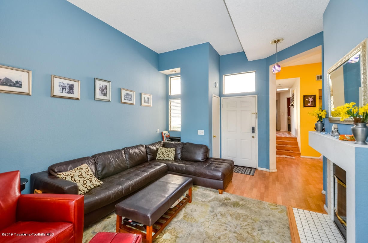 4900 N Grand Ave, #218