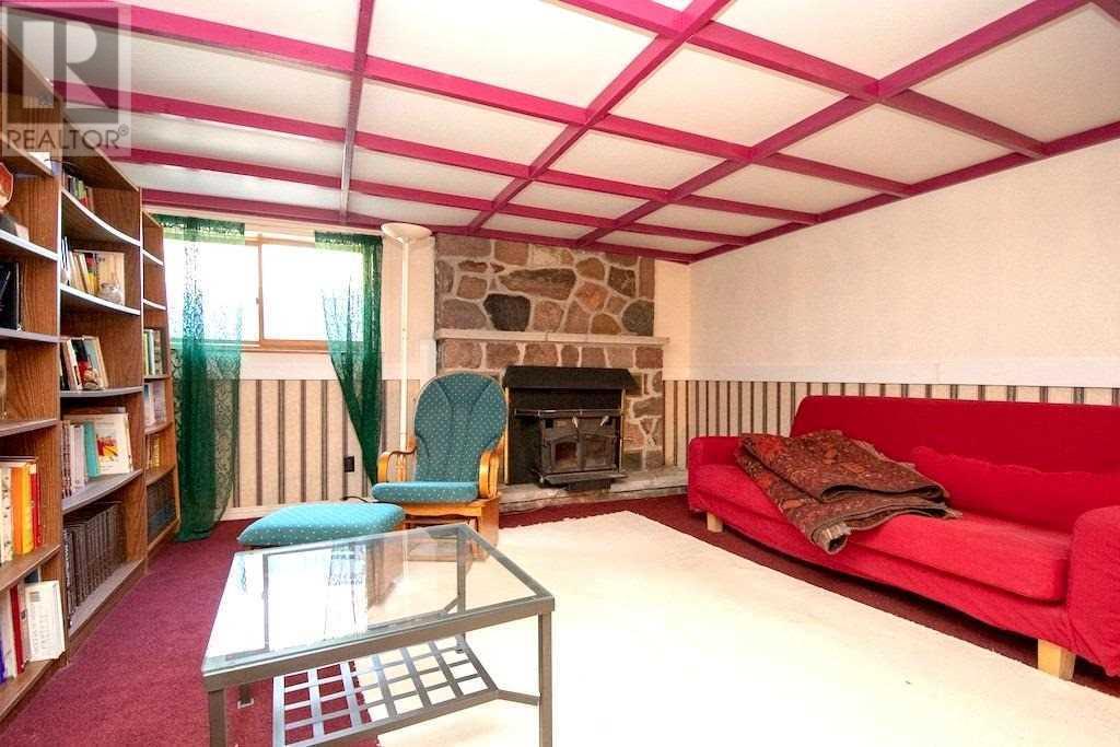 20 Faux Rd