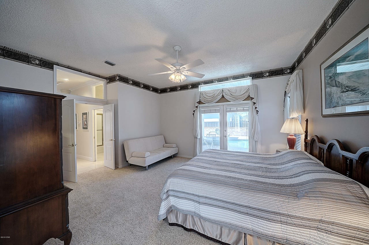 138 PALM GROVE Boulevard