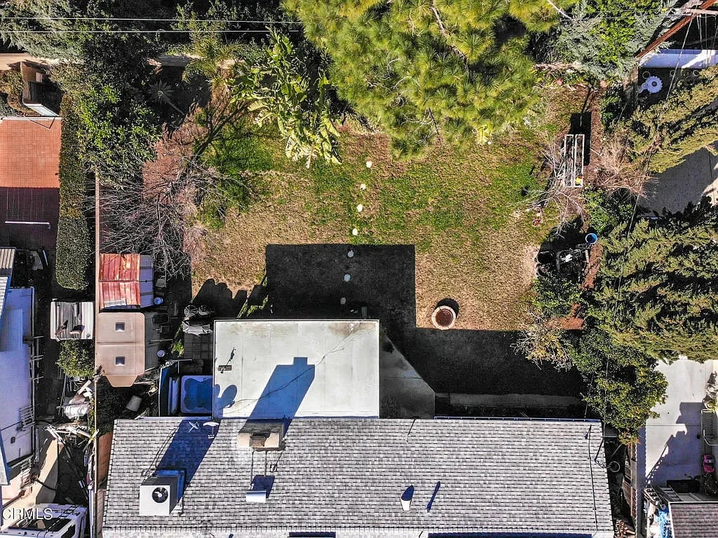 165 Oaklawn Ave