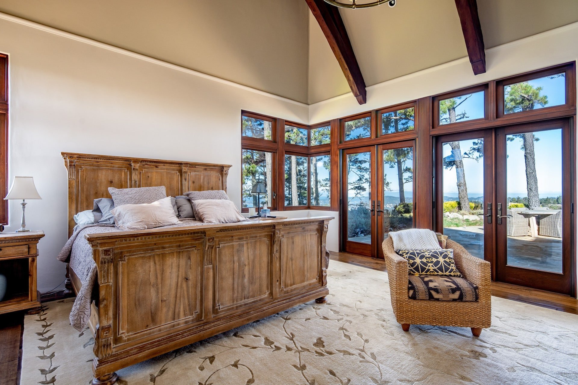 Stunning Peninsula Views - 309 Mt Devon Road