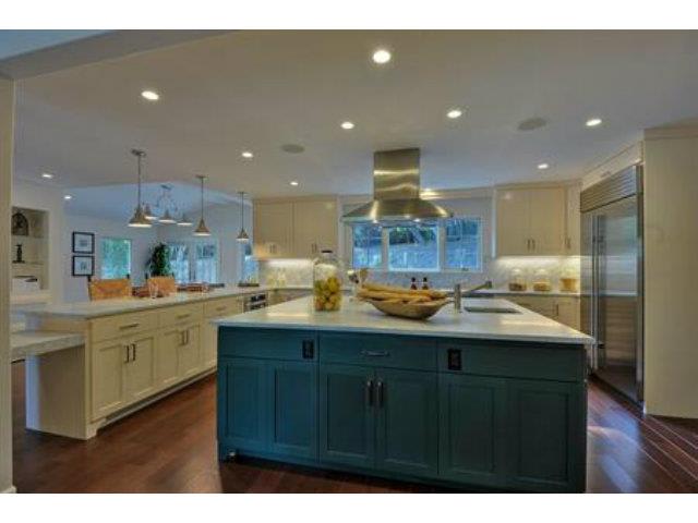 12135 DAWN LN