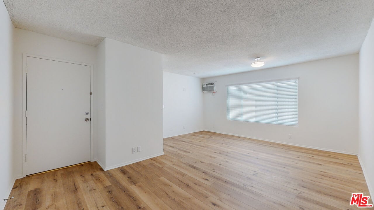 1827 Manning Avenue, Unit 6
