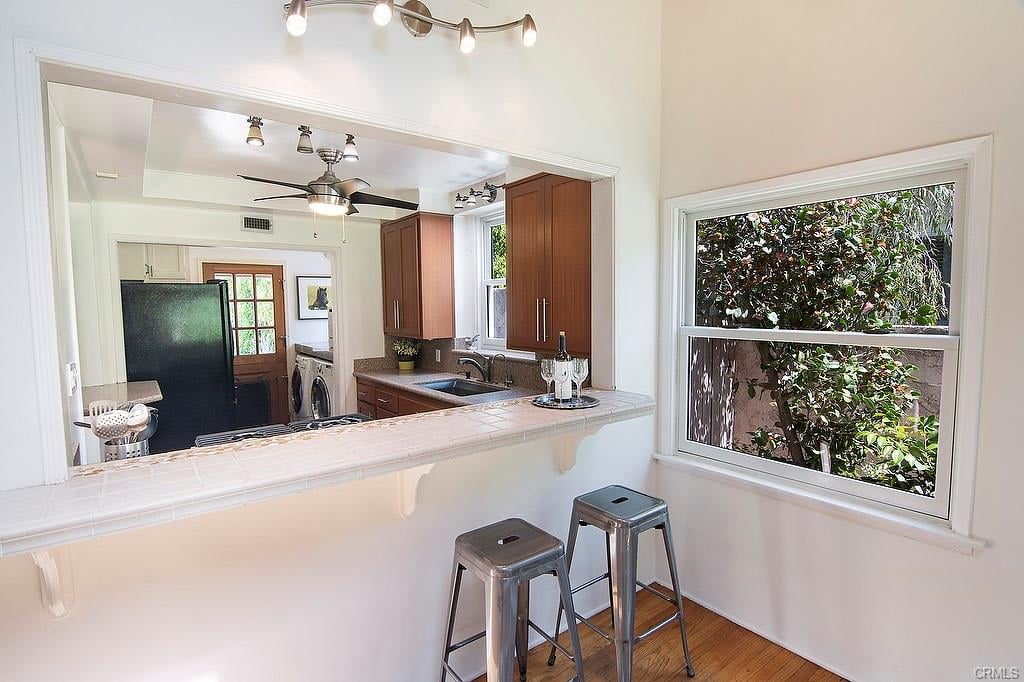3209 Valley Heart Drive Burbank, CA