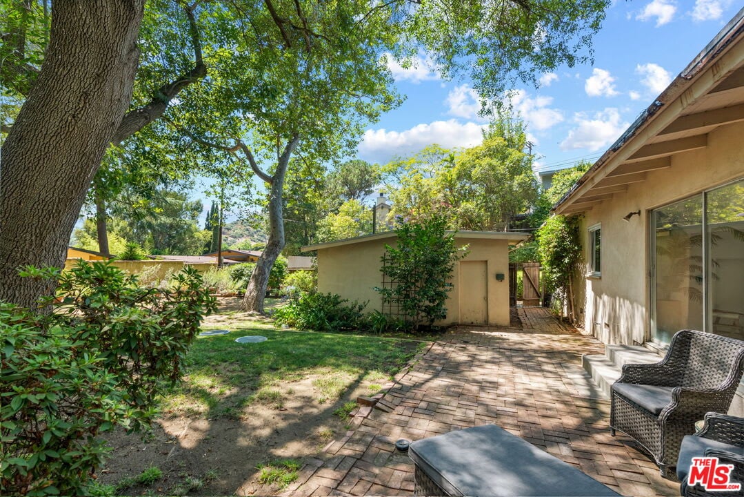 2951 La Castana Dr
