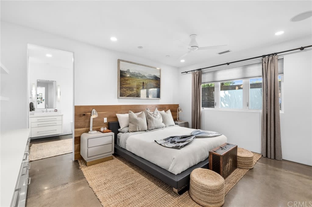 223 Robinhood Place
