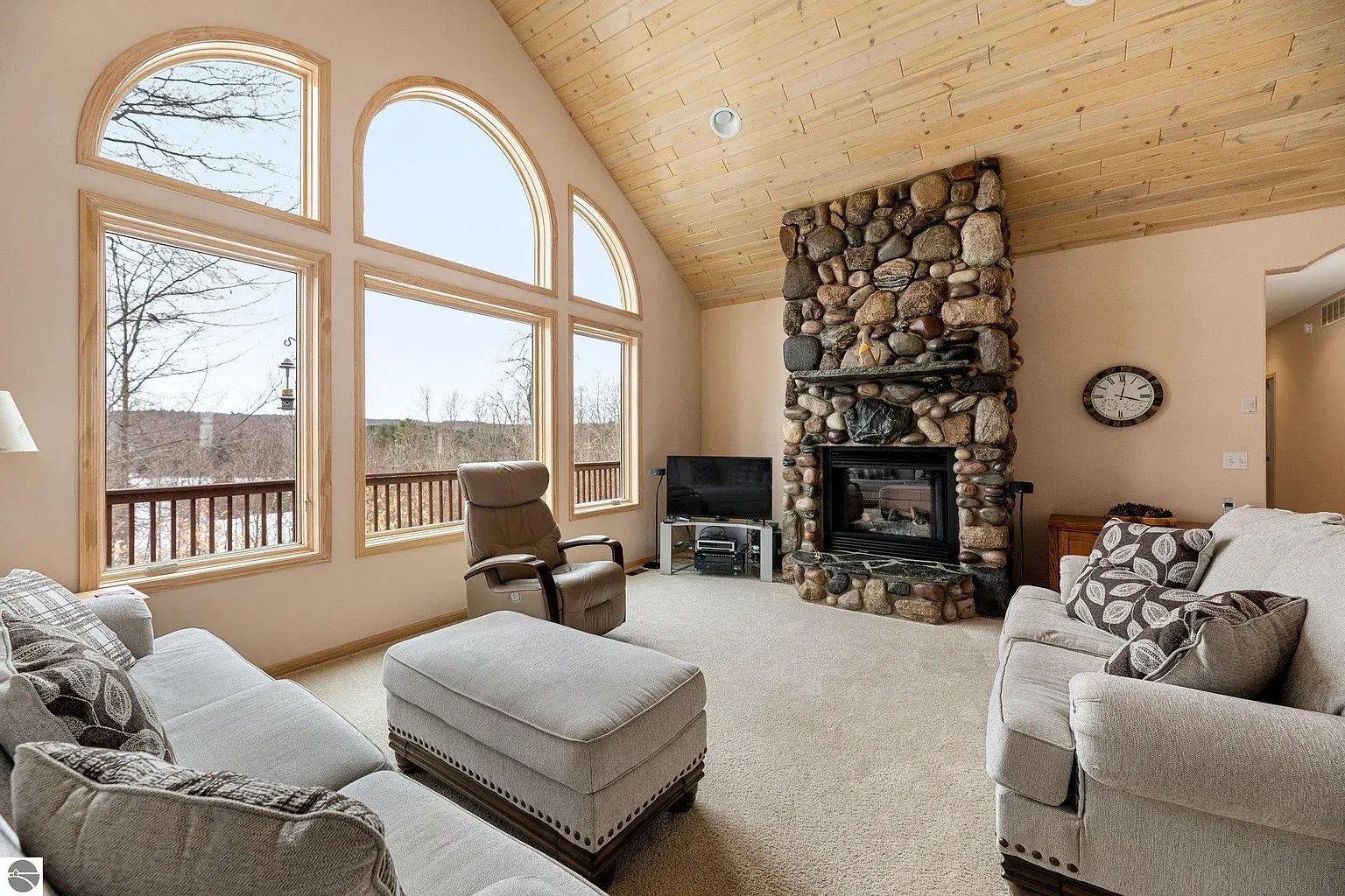 4955 Truax Lake Rd