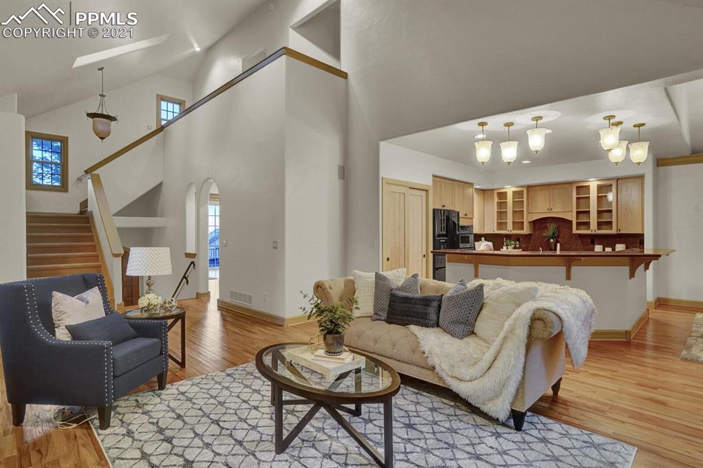 1275 Log Hollow Point