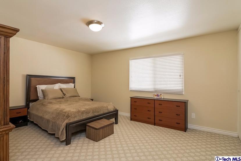 247 Crystal Ln