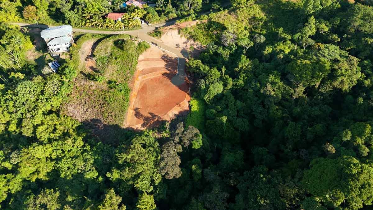 Ocean view, immaculately prepared, jungle and river lot in Ojochal. Ready To Build!.