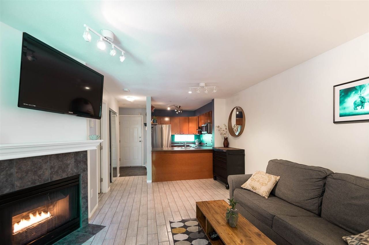 202-1688 E 8th Ave