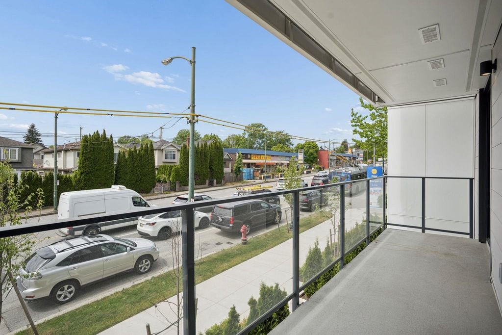 8398 Oak Street 208, Vancouver