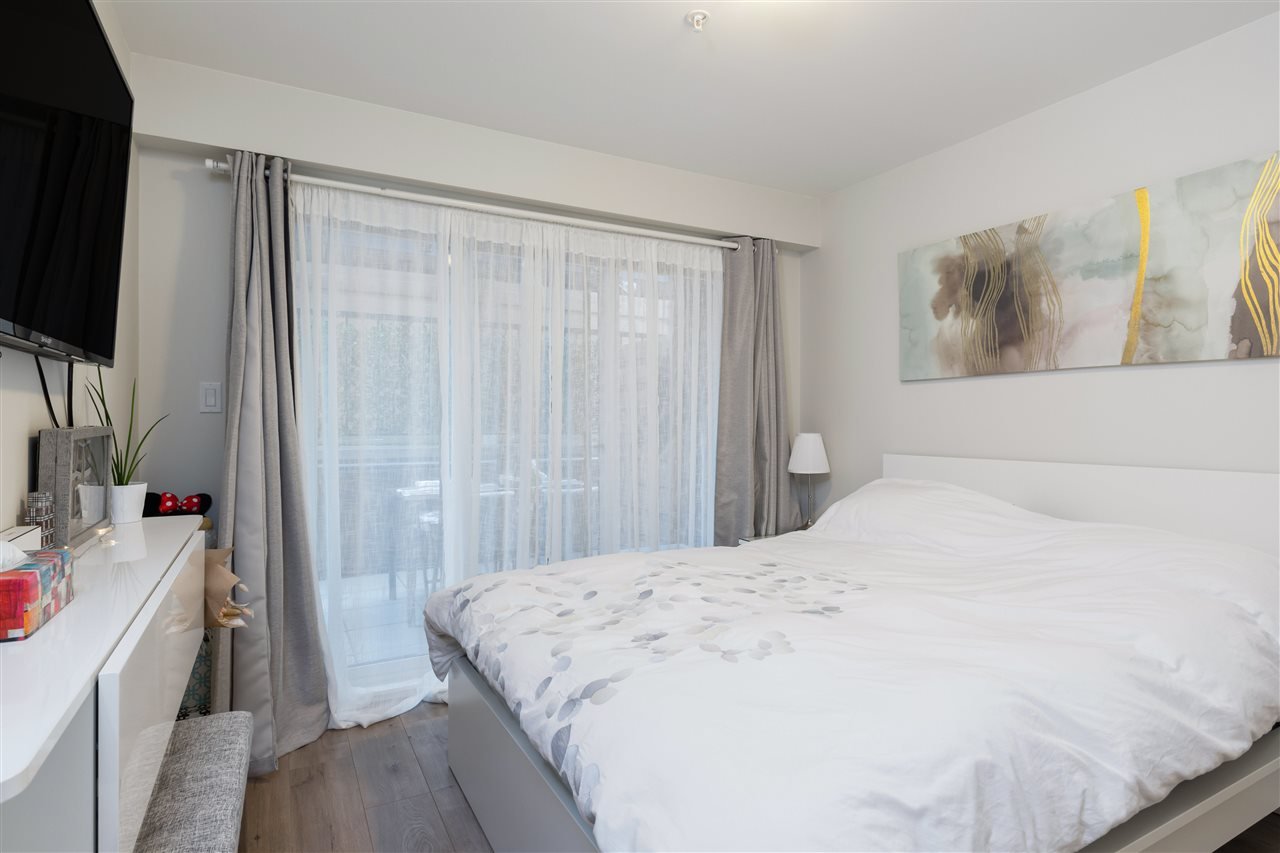 102-7180 Barnet Rd