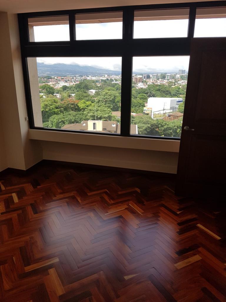 Remodeled Full Floor Condo, Escazu, San Jose