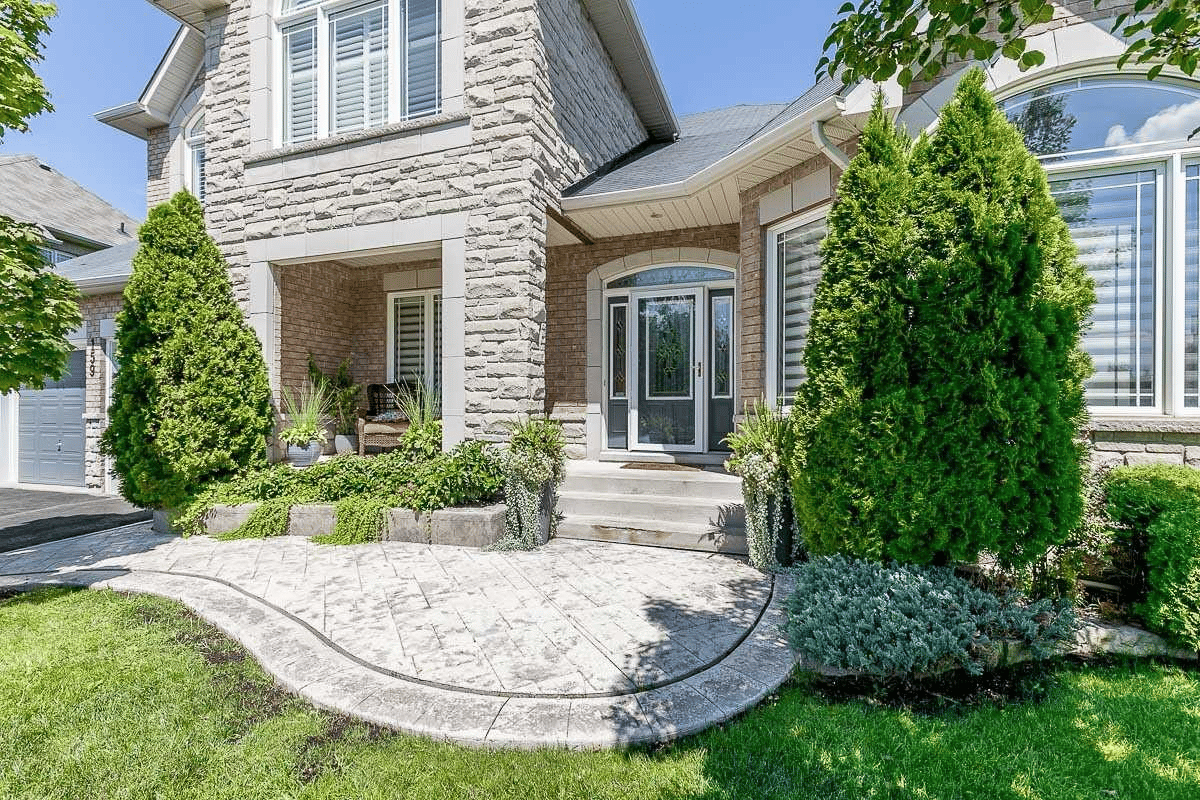 159 Ivy Jay Cres N