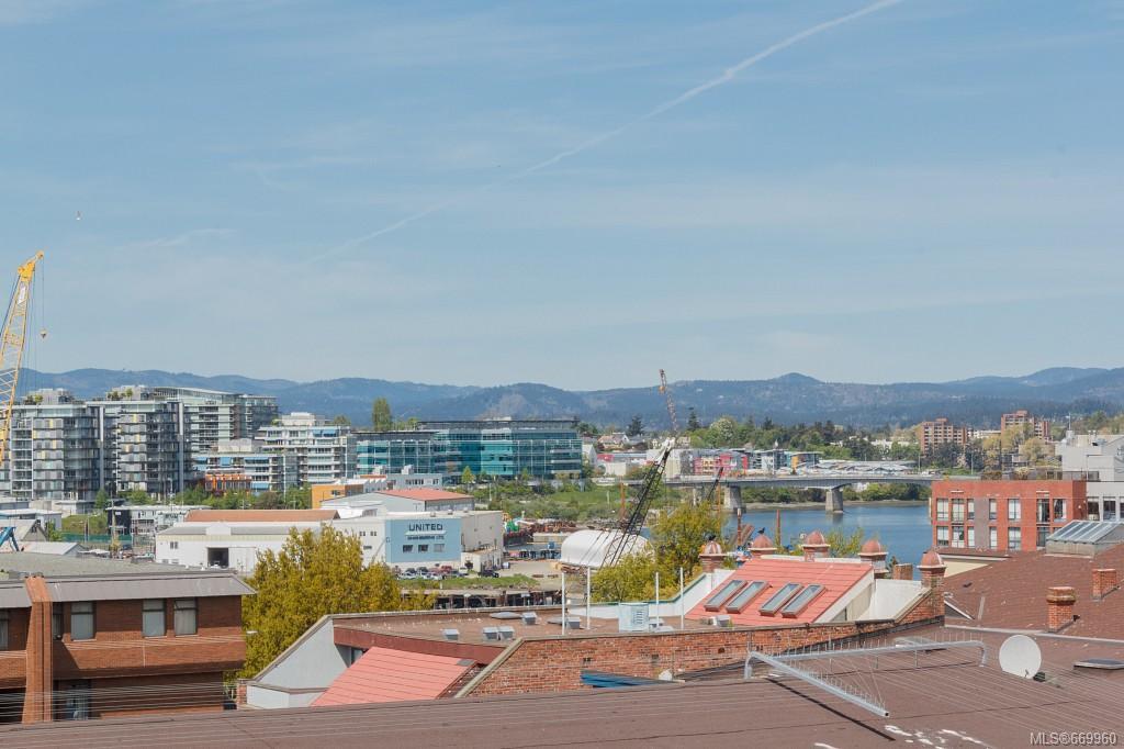 202-562 Yates St, Victoria