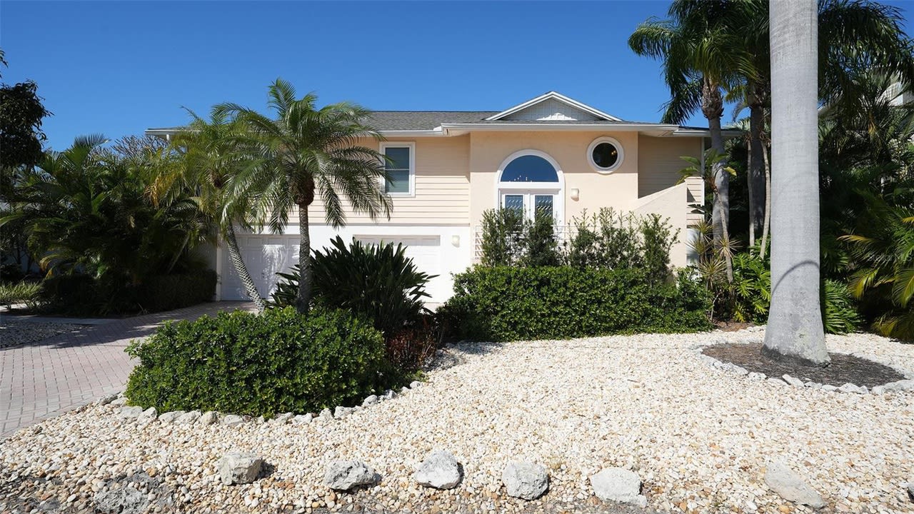 Price Reduction at 695 Marbury Lane - Longboat Key