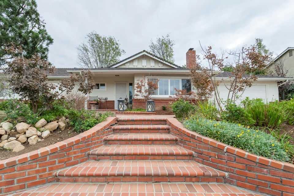 3296 Lanier Place