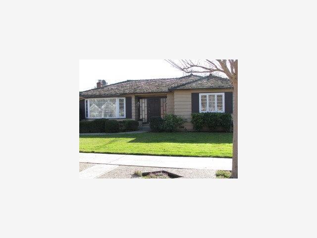 1224 Roycott Way