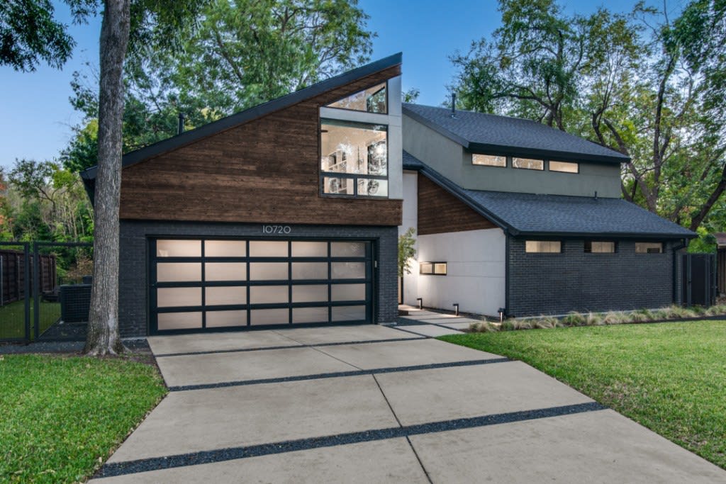 This Lake Highlands Contemporary Is an Incredible Creekside Escape