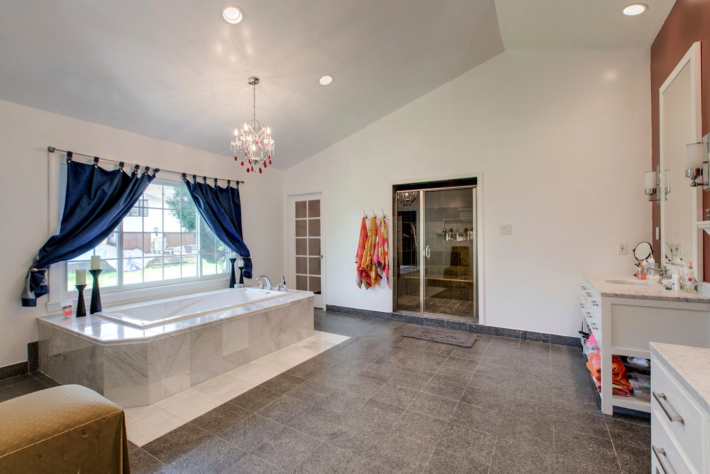 1 Piney Meetinghouse Ct
