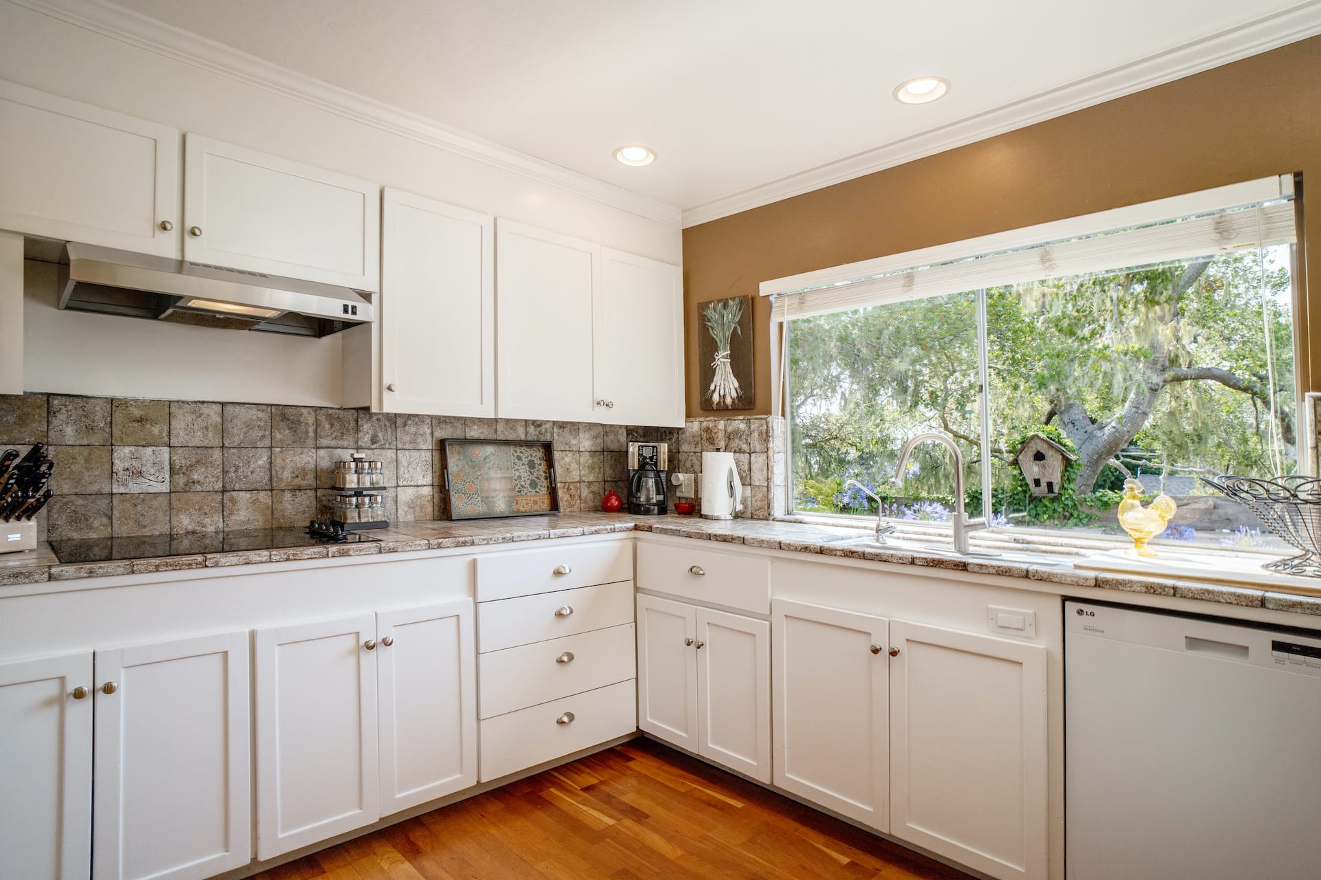 Carmel Pearl - 2915 Alta Ave, Carmel