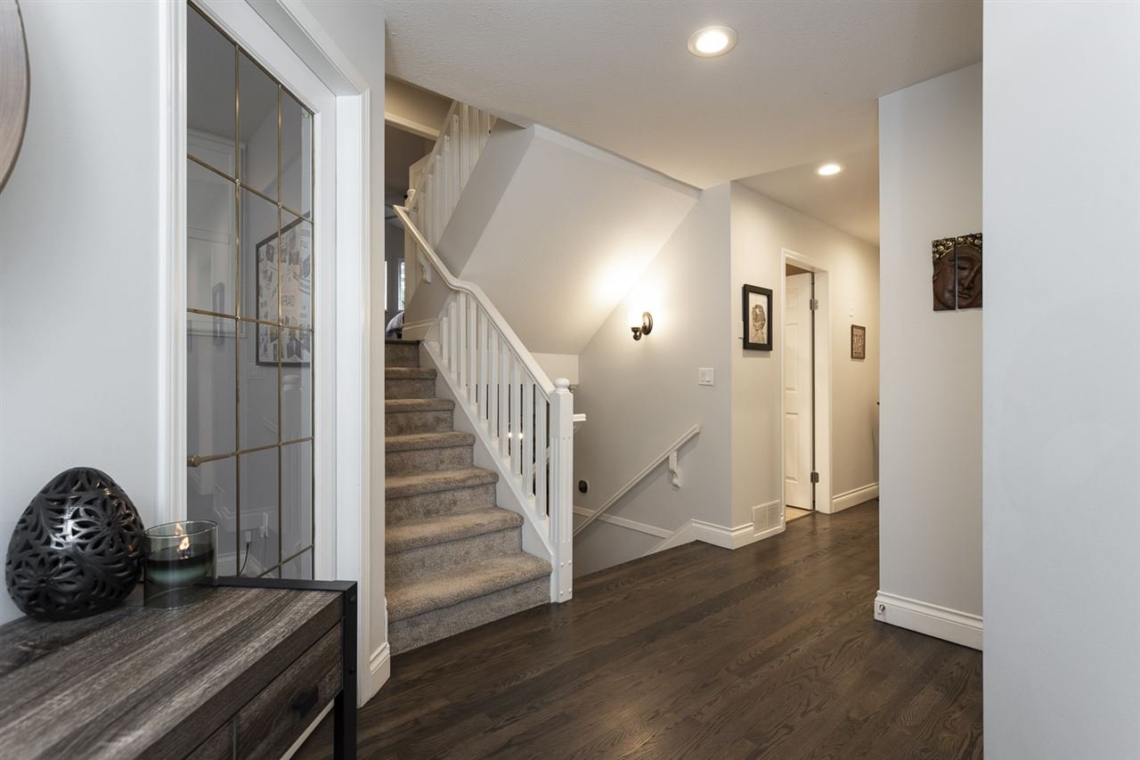 14-101 Parkside Dr