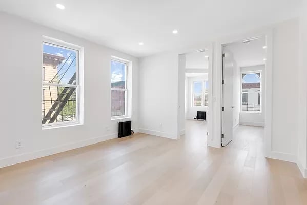 616 Halsey St. 2L