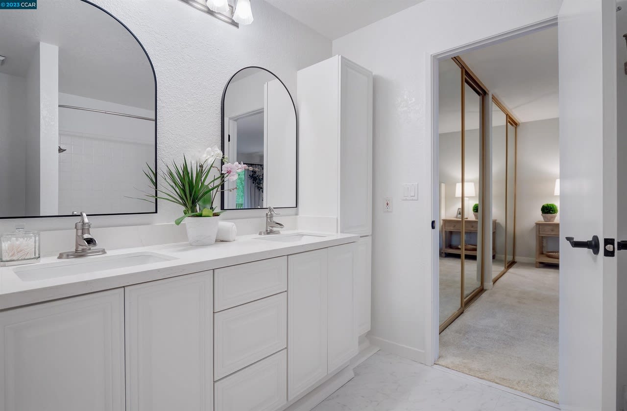 27 Saint Julie Court
