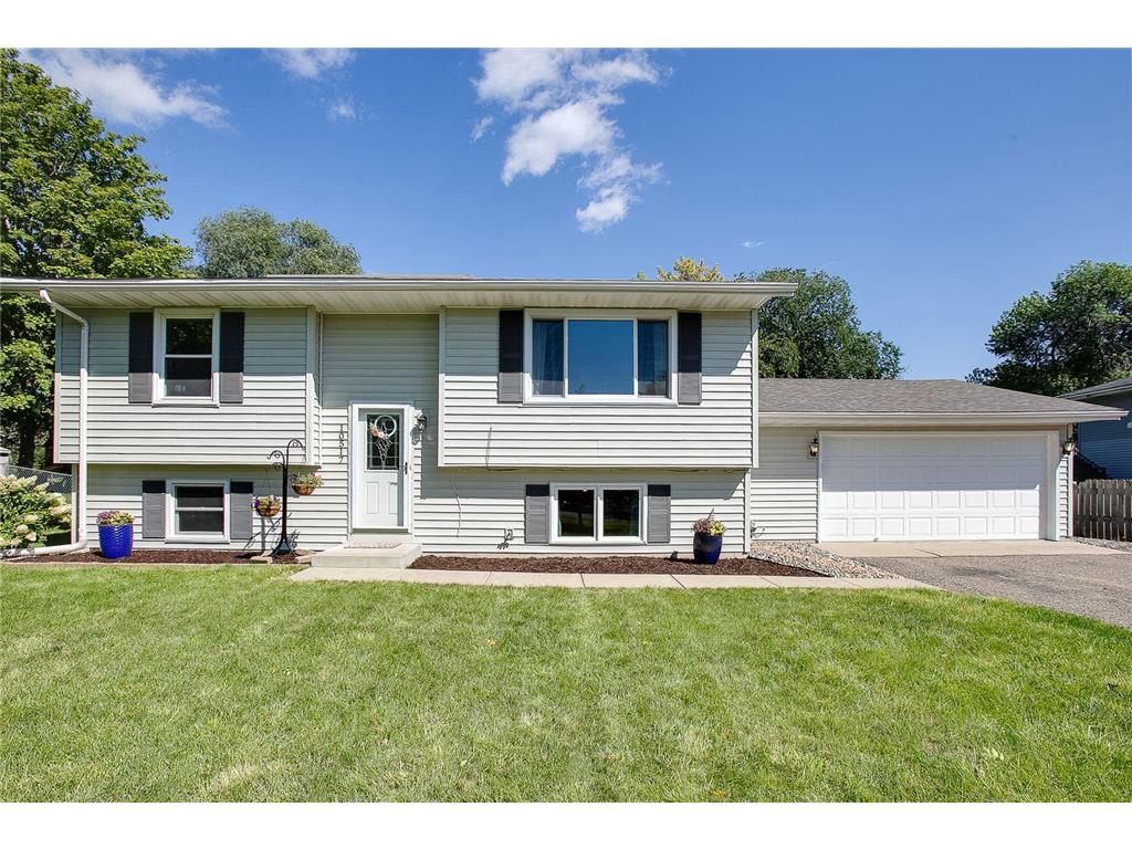 10517 Rhode Island Avenue S, Bloomington, MN 55438-2172
