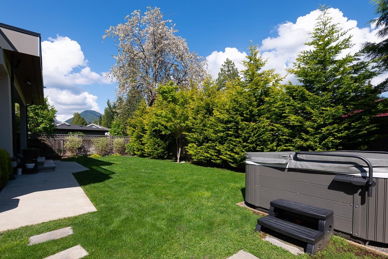3270 Allan Rd
