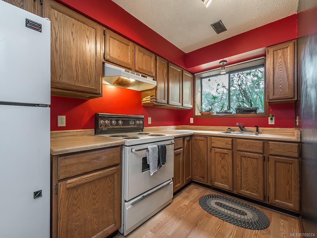4257 Moorpark Pl, Saanich