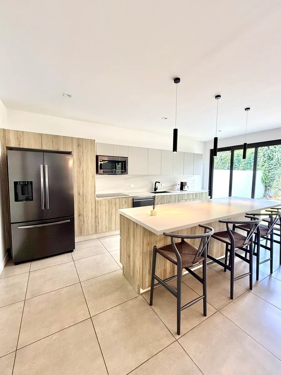Modern Garden Townhome, Escazu, San Jose
