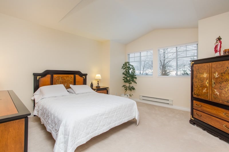 2-2979 Panorama Dr