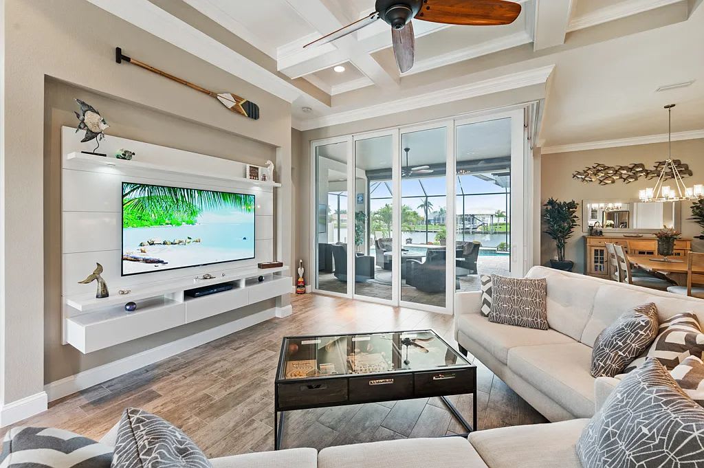 15746 Aqua Cir