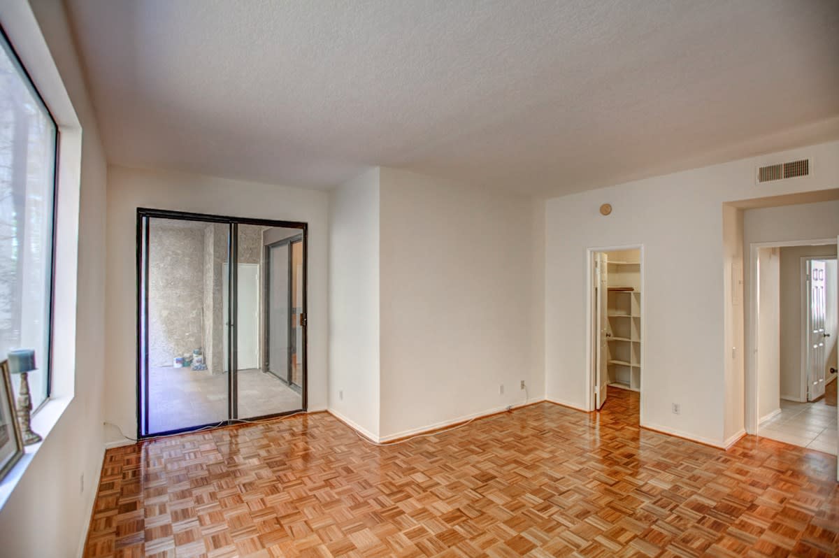 13214 Moorpark St 108 Sherman Oaks, CA