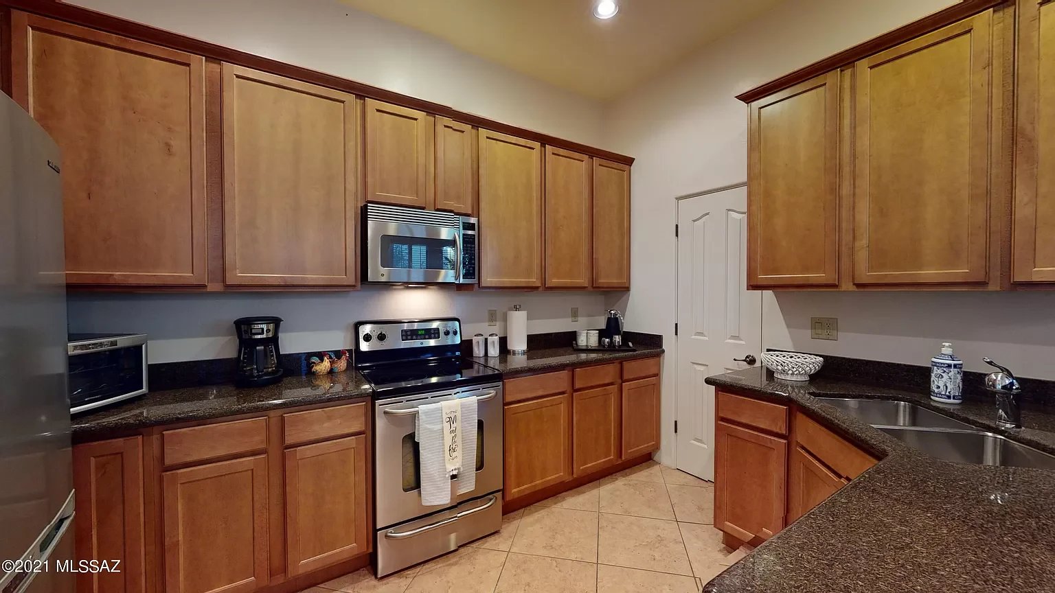 86 E Castlefield Cir