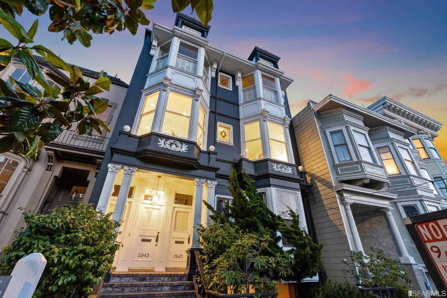 2943 Washington
