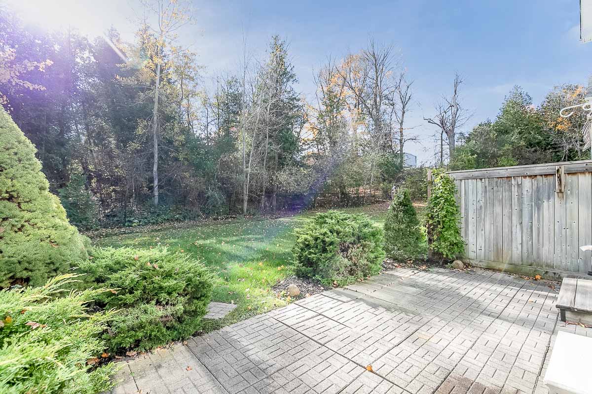 New Listing: 906 Creekfront Way