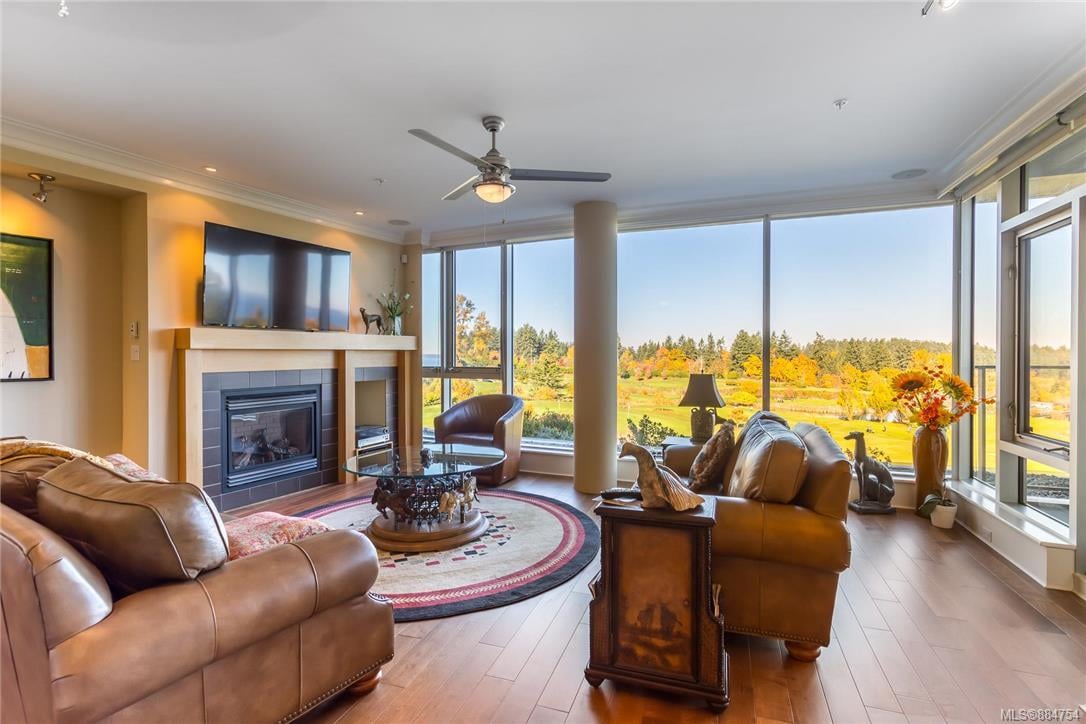 303-5332 Sayward Hill Cres
