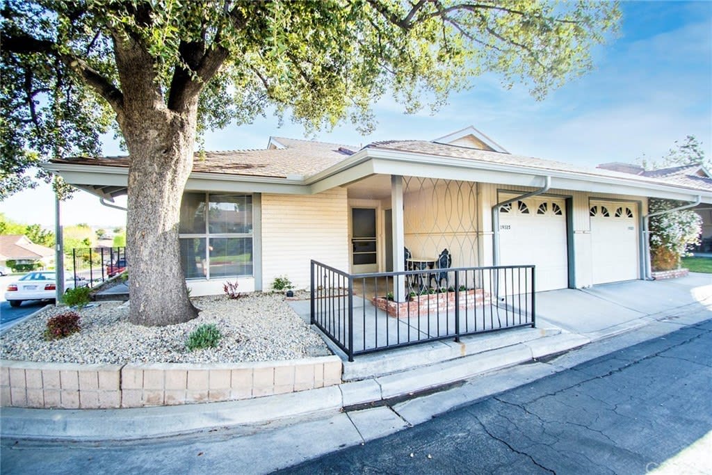 Sold - 19325 Oak Plaza Court, Newhall