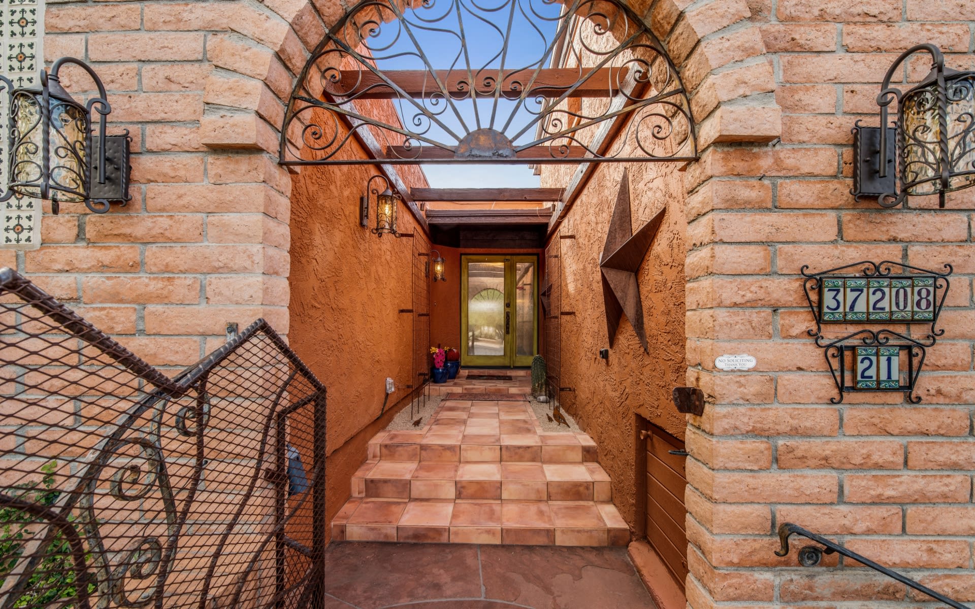 37208 N Tranquil Trail Unit: 21