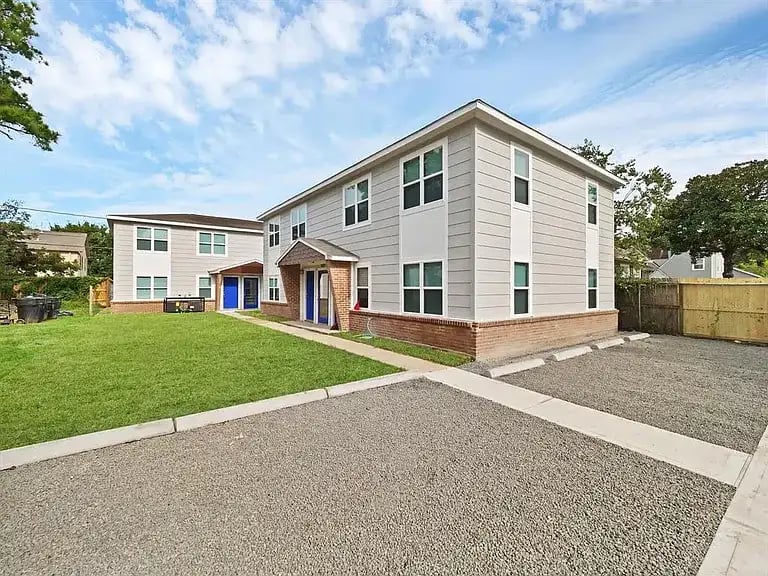 3029 Prospect St, Apt 3