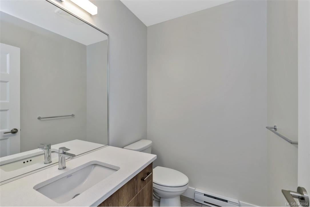 925 Echo Valley Pl, Langford