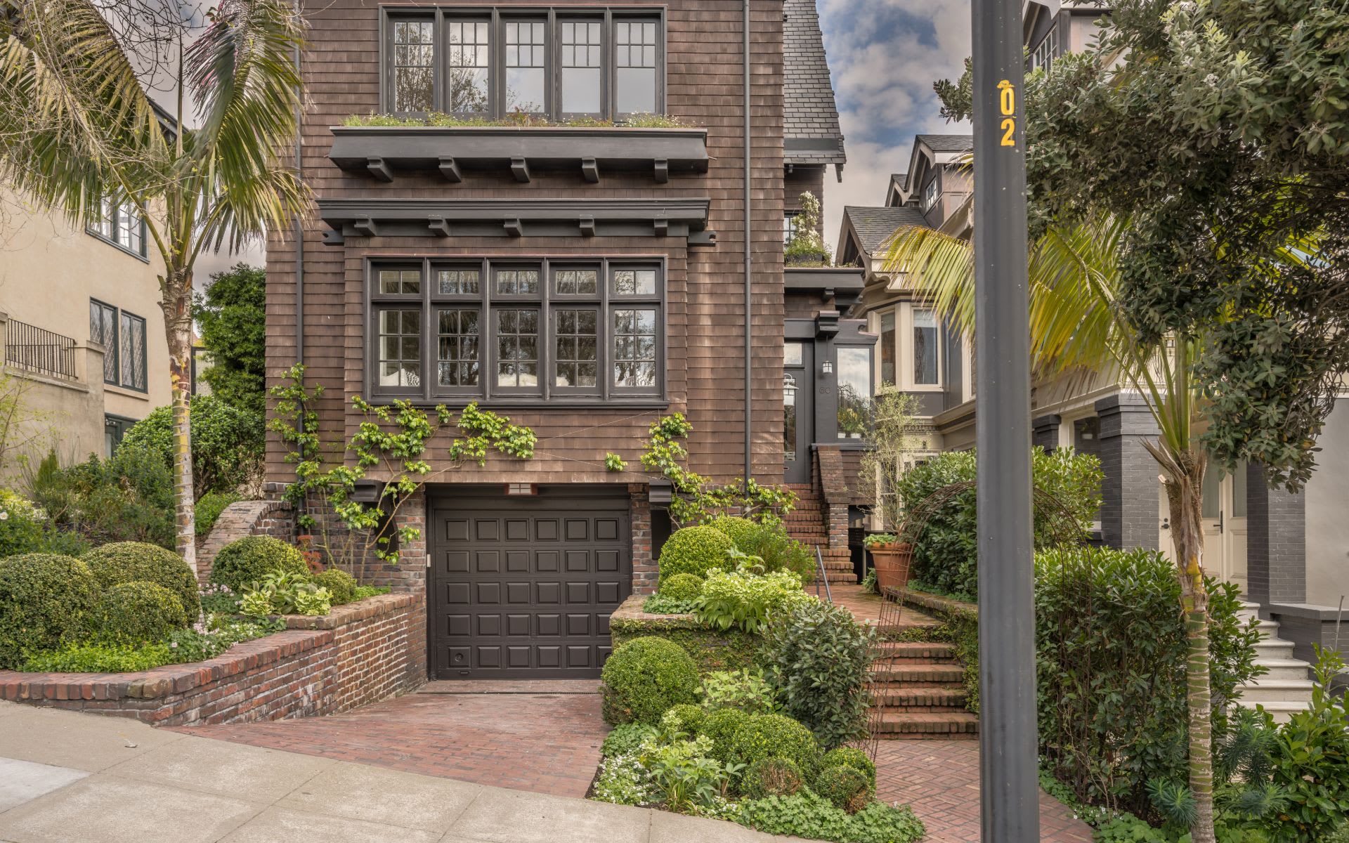 60 Arguello Blvd