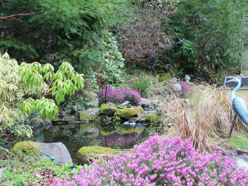 1032 Readings Dr, North Saanich