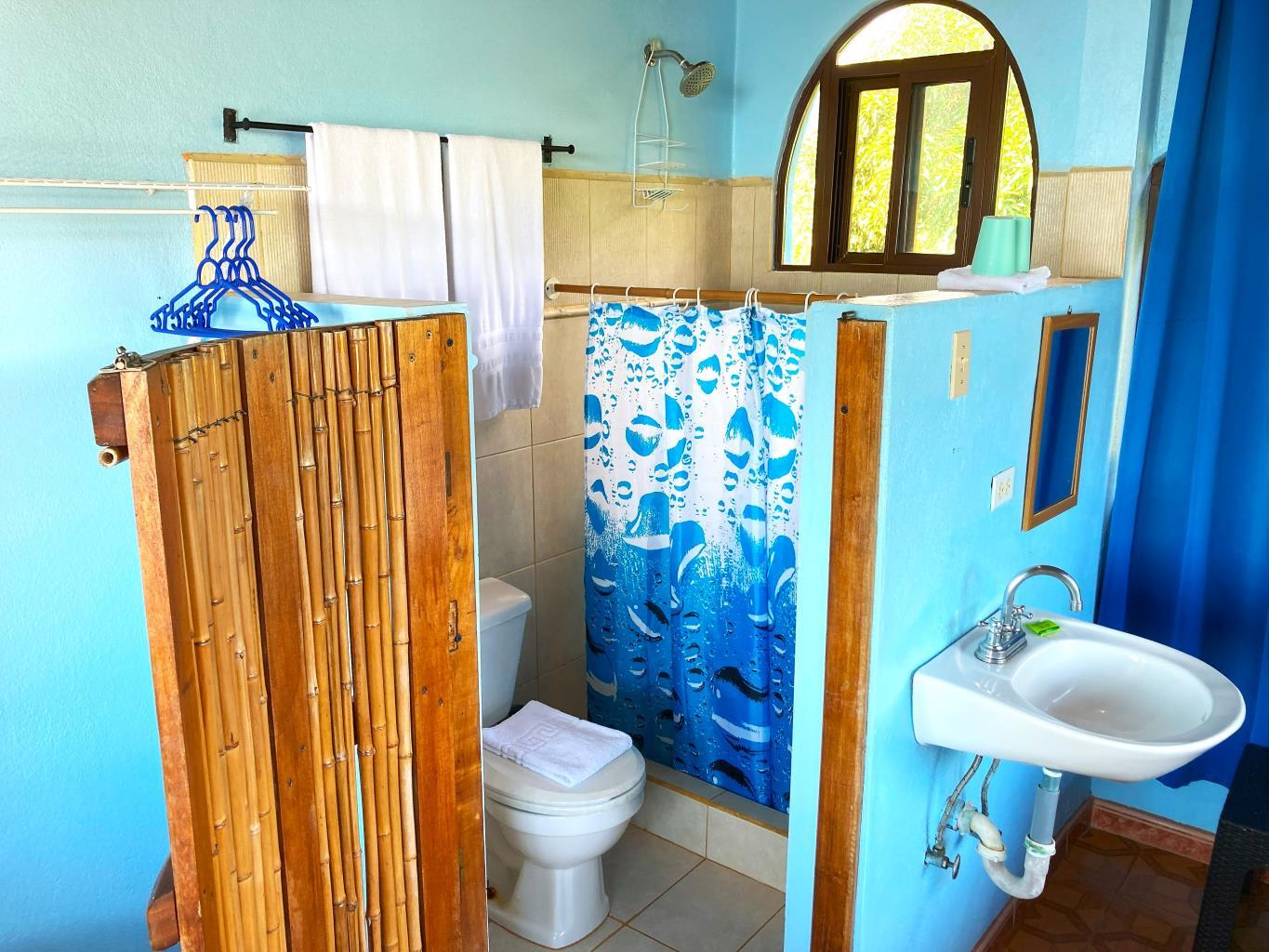 Iconic Eco-lodge With Outstanding Ocean, Sunset, and Mountain Views