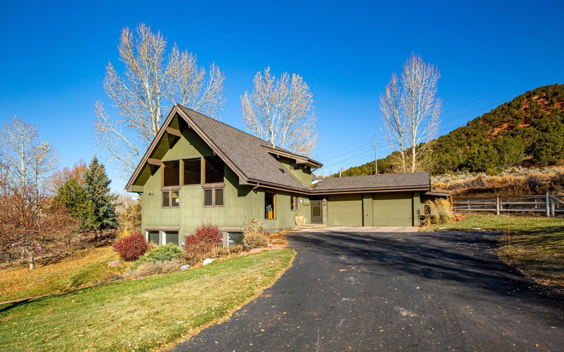 647 Holland Hills Rd